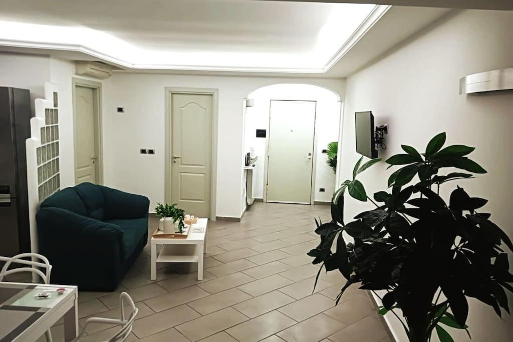 Borgo Loreto Napels Buitenkant foto